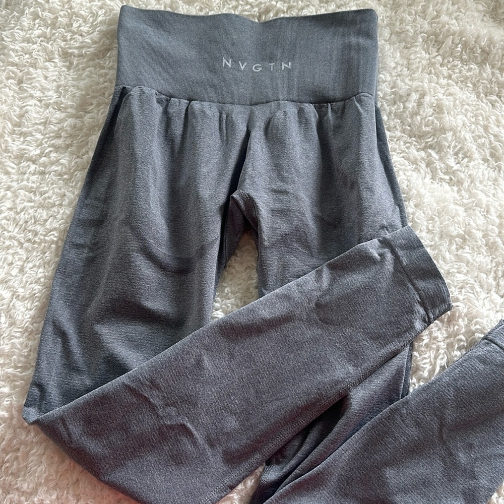 NVGTN grey leggings S